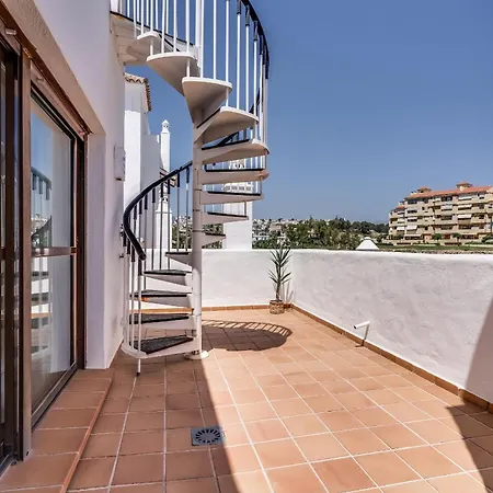 Appartement Nieuw Ingericht Penthouse Met Ruim Dakterras *